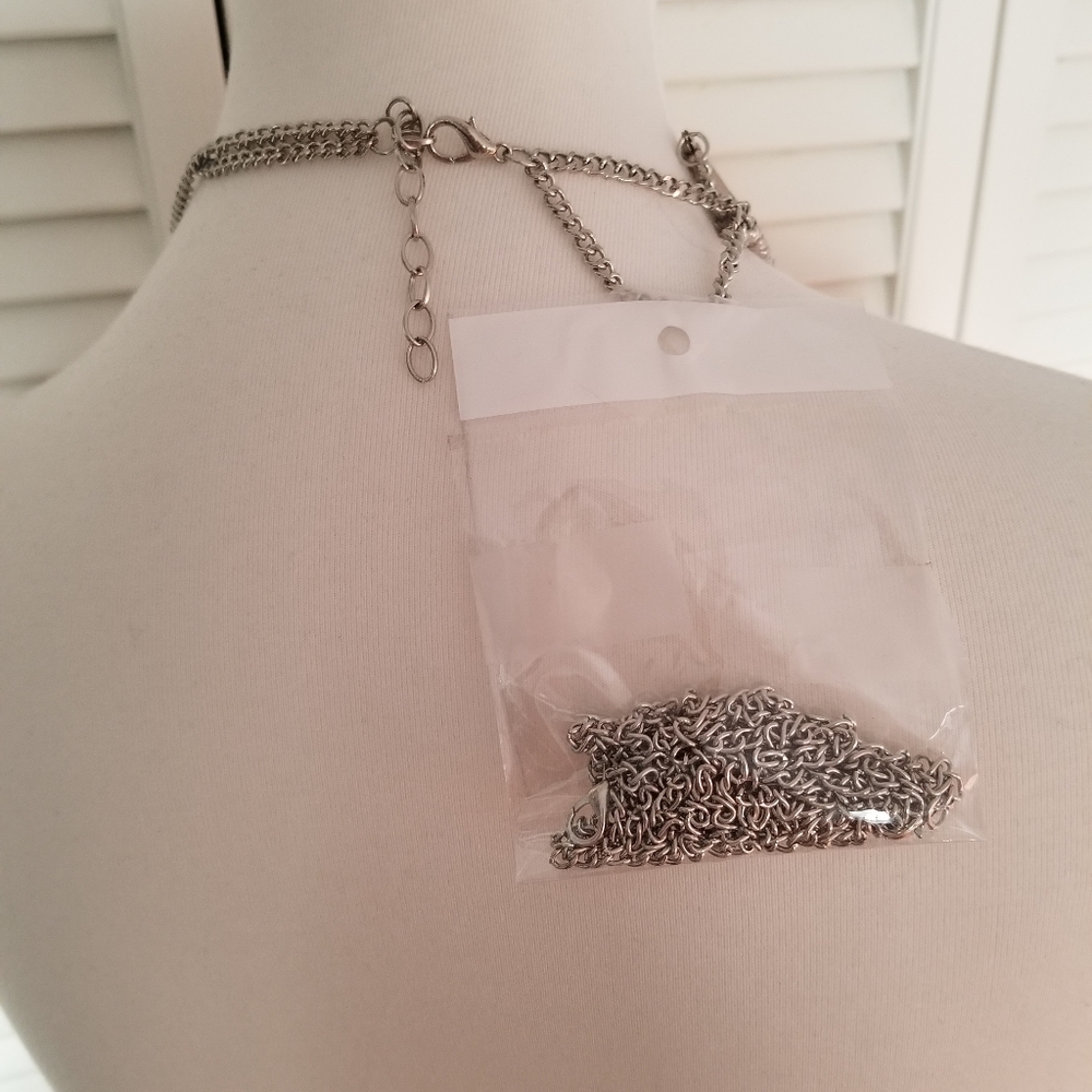 Statement piece - Picture 2 of 2